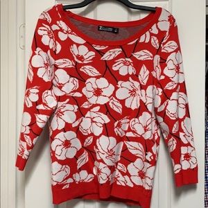 NYC 3/4 sleeve floral sweater
